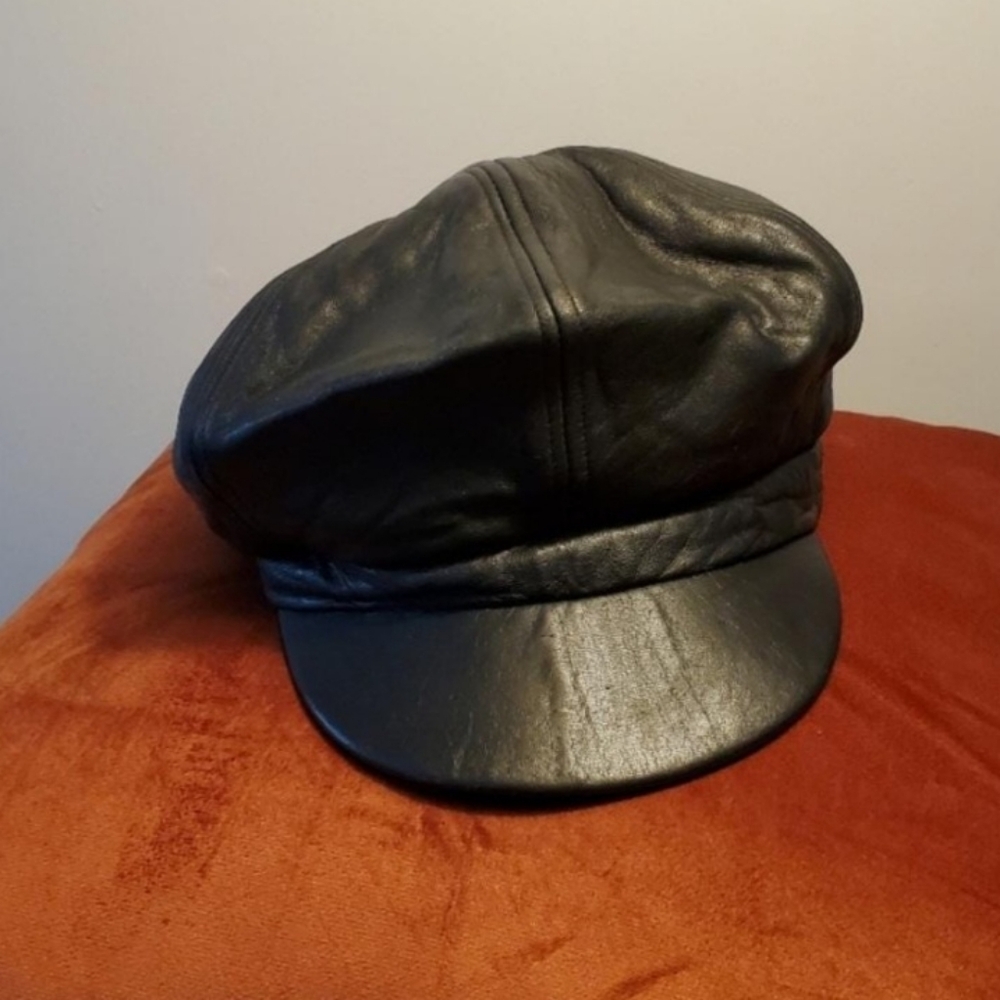 Vintage crown caps/peak blinder style/leather cap/Andy Capp style/newsboy